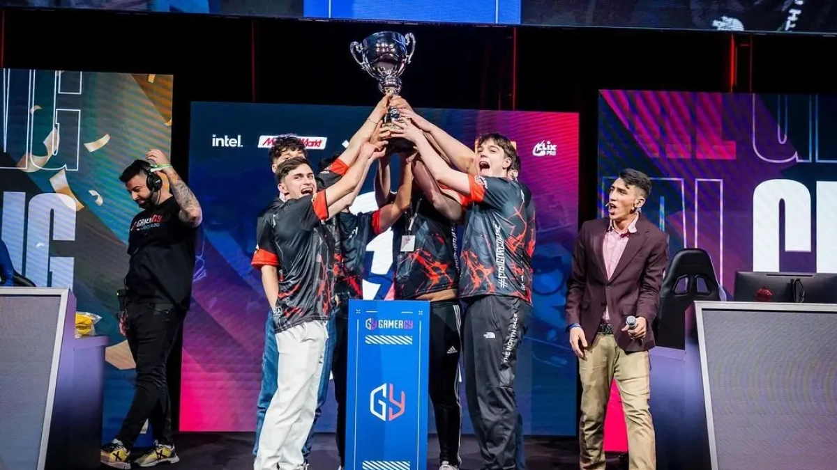 Los jugadores de Imperium Gaming cuando ganaron la Gamergy, el final del circuito amateur más importante de España, en diciembre de 2023.