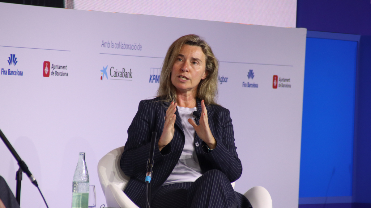 El exjefe de la diplomacia europea y rectora del College Europe, Federica Mogherini, interviniendo en una reunión al Círculo de Economía.