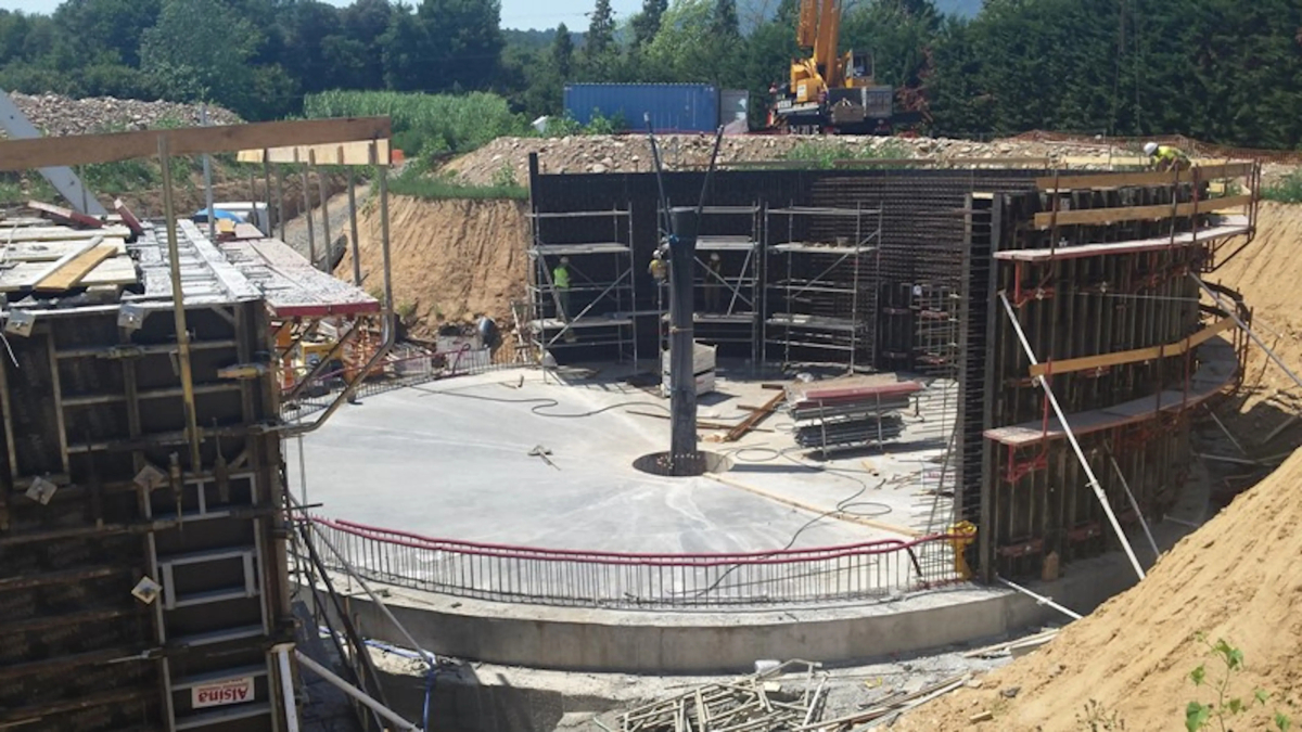 Foto de archivo de una depurada en construcción.