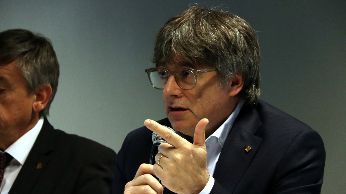 Carles Puigdemont en la presentació del llibre 'Cartes des del cor d'Europa' de Toni Comín.