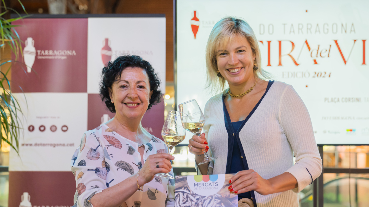 Maria Rosa Blanch y Montse Adan durante la presentación de la Fira del Vi.