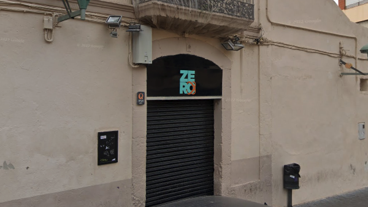 Esta madrugada se ha hundido parte del falso techo de la sala de conciertos Zero