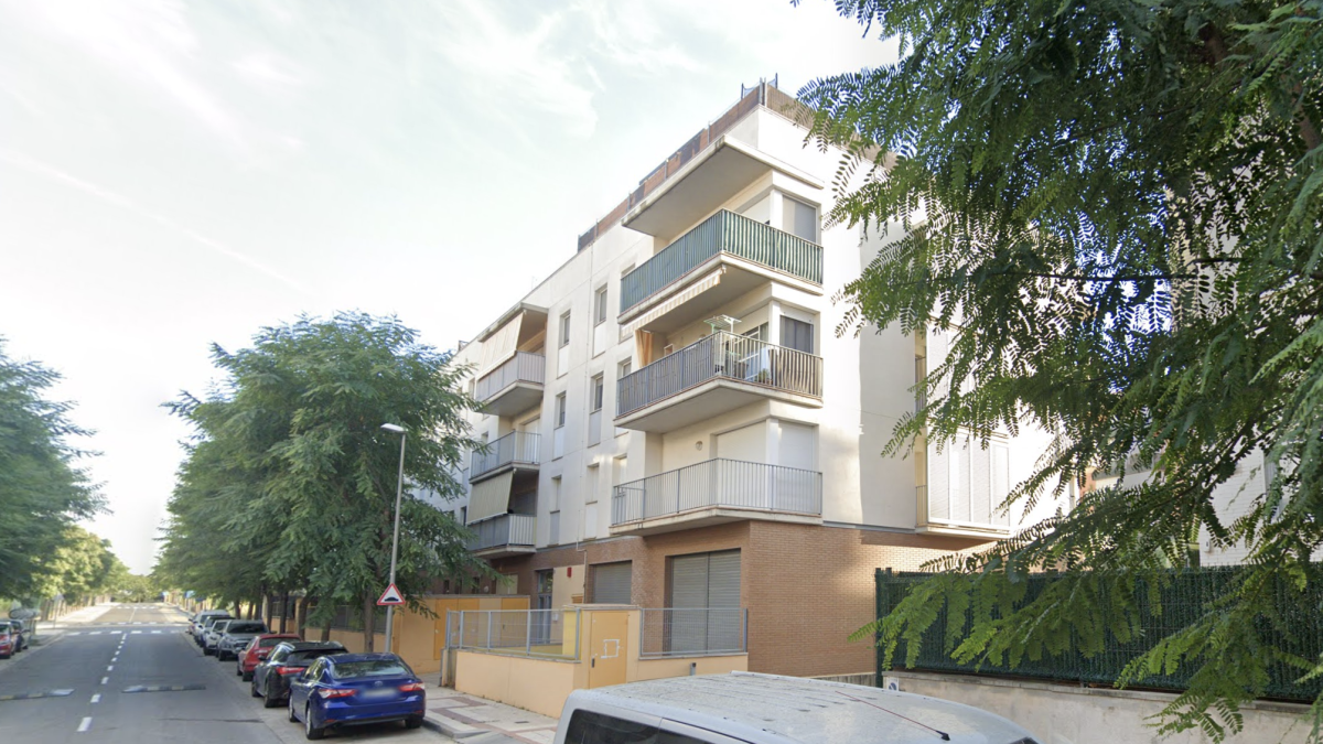 Els pisos estan situats al carrer Jaume I, 18-21.