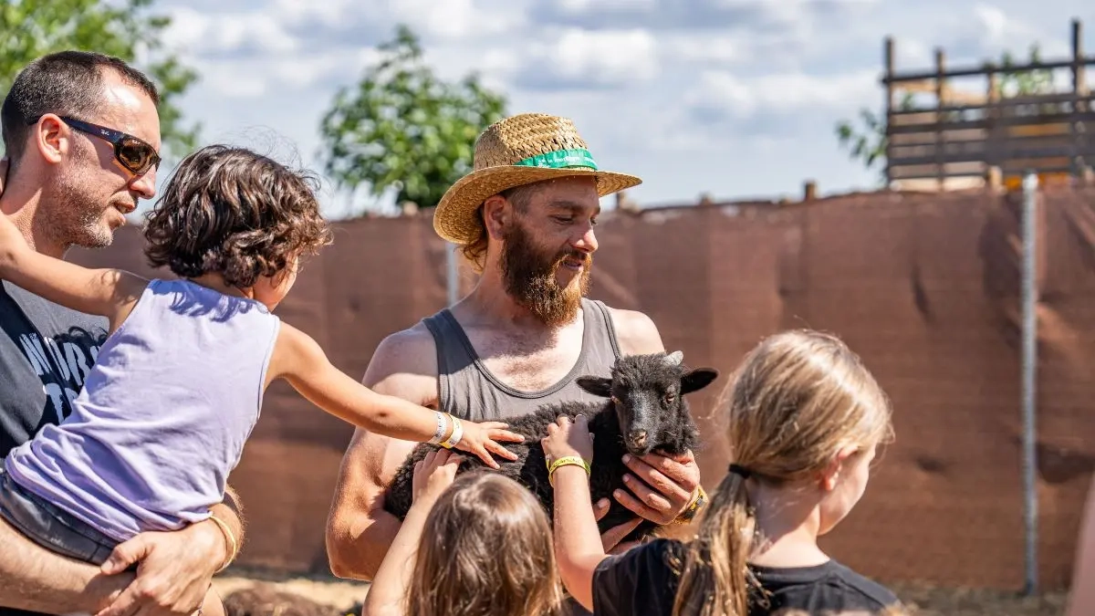 Els visitants han pogut conèixer 90 explotacions, 150 allotjaments, 50 promotors d’activitats, 10 elaboradors i més de 150 restaurants arreu de Catalunya.