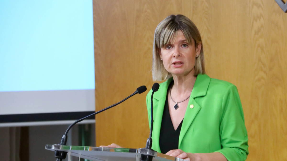 La presidenta de la Diputació de Tarragona, Noemí Llauradó, durante la rueda de prensa de este martes.