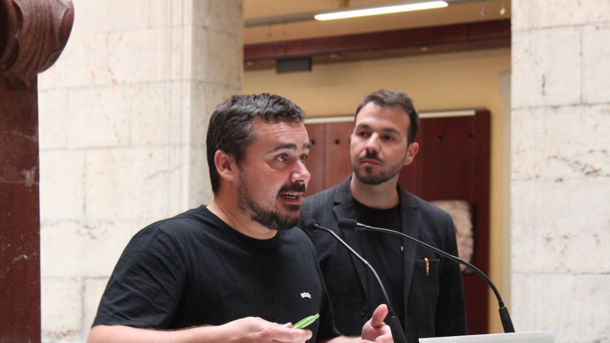 El portaveu i el conseller d’ECP, Jordi Collado i Toni Carmona.
