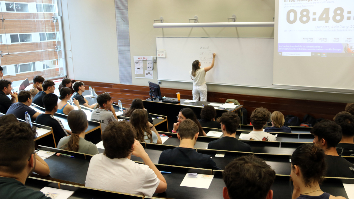 Aula de la Pompeu Fabra el primer día de las PAU.