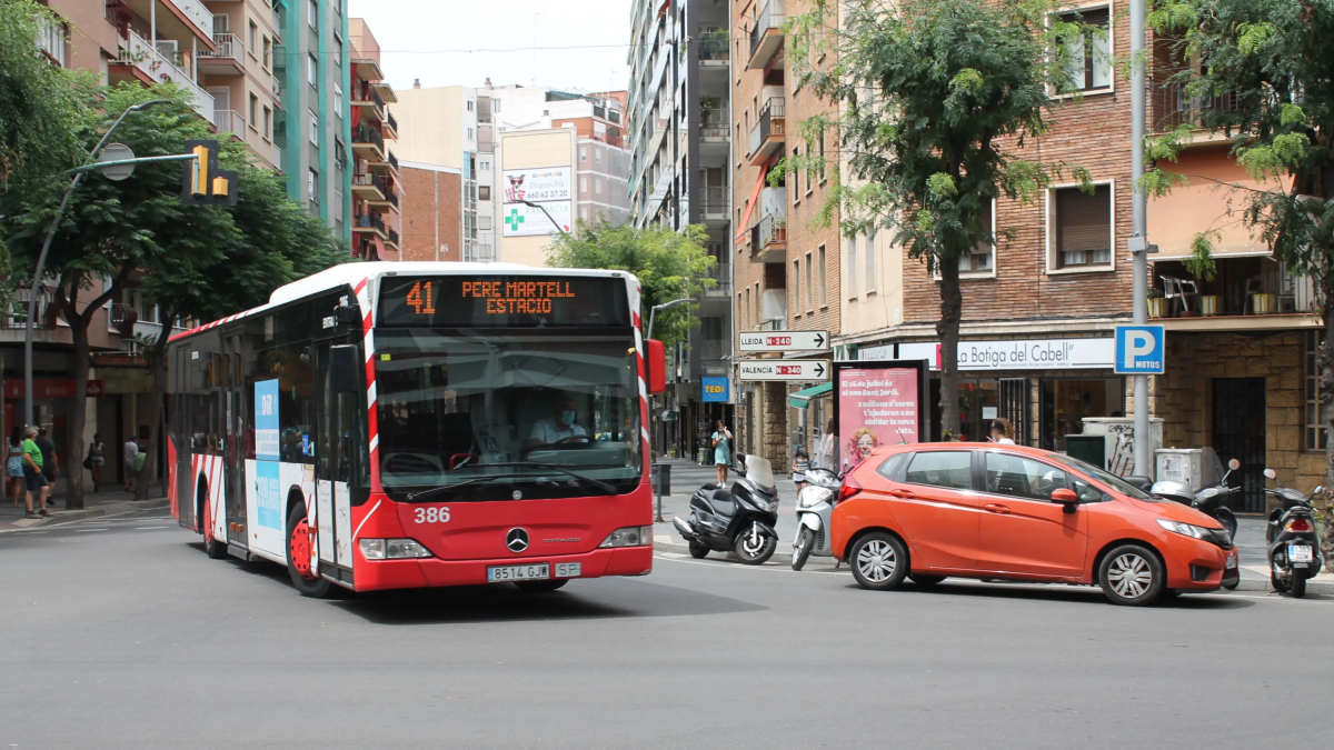 Imagen de un bus de la EMT de Tarragona.