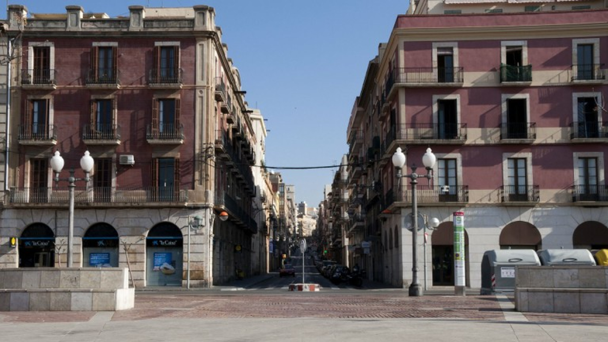 El Plan Integral de la Parte Baja incluye la transformación de la calle Apodaca, donde el alcantarillado está en estado muy grave.
