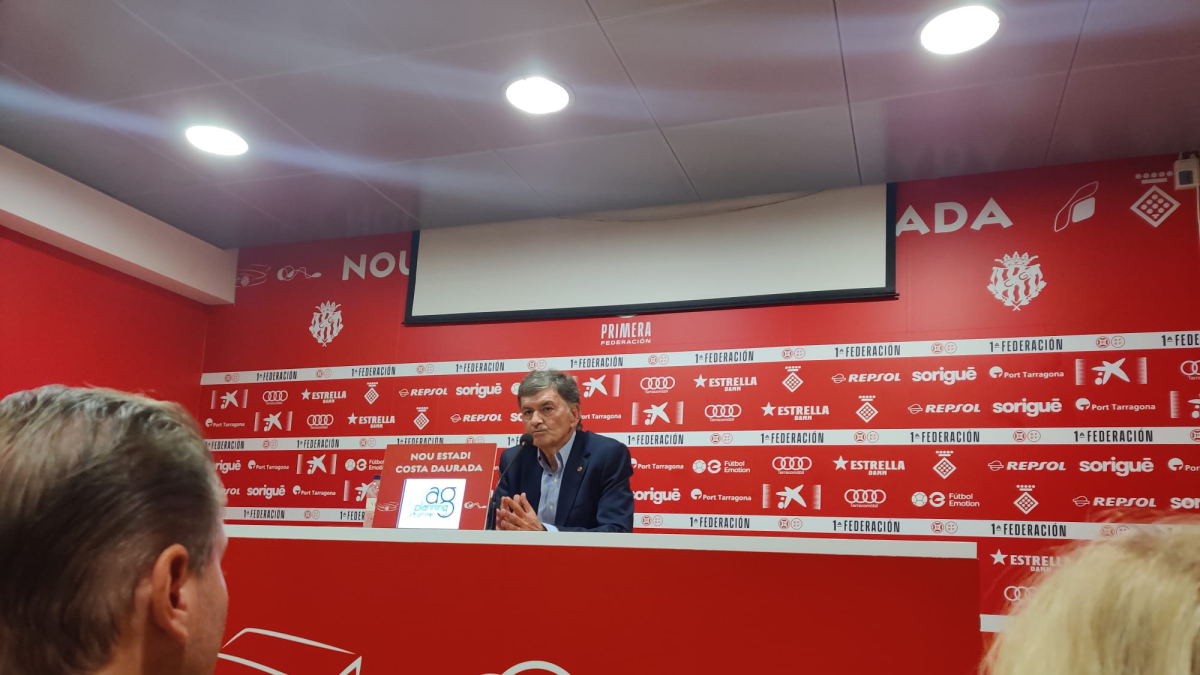 Imagen de Josep Maria Andreu durante la rueda de prensa en las instalaciones del Nuevo Estadio.