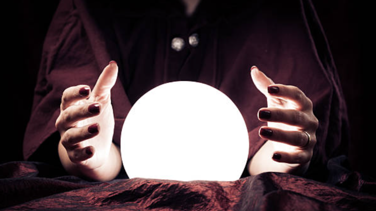 La falsa vidente le dijo que tenía que hacer unos rituales que le solucionarían todos los problemas.