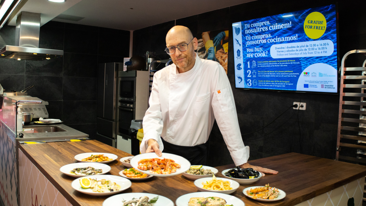 Les varietats de peix podran ser comprades a les peixateries participants del mercat i estaran senyalitzades amb un cartell indicatiu.