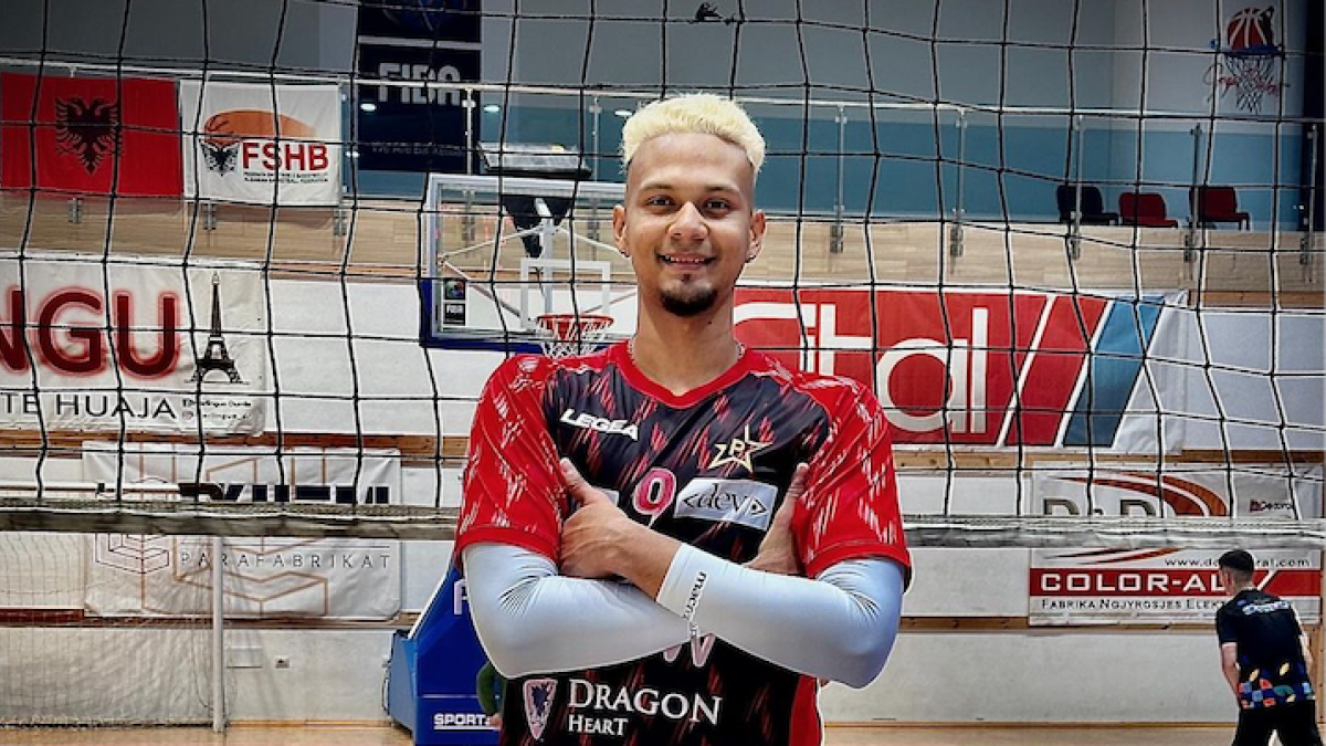 El central Moisés Vásquez en su última etapa en Albania.