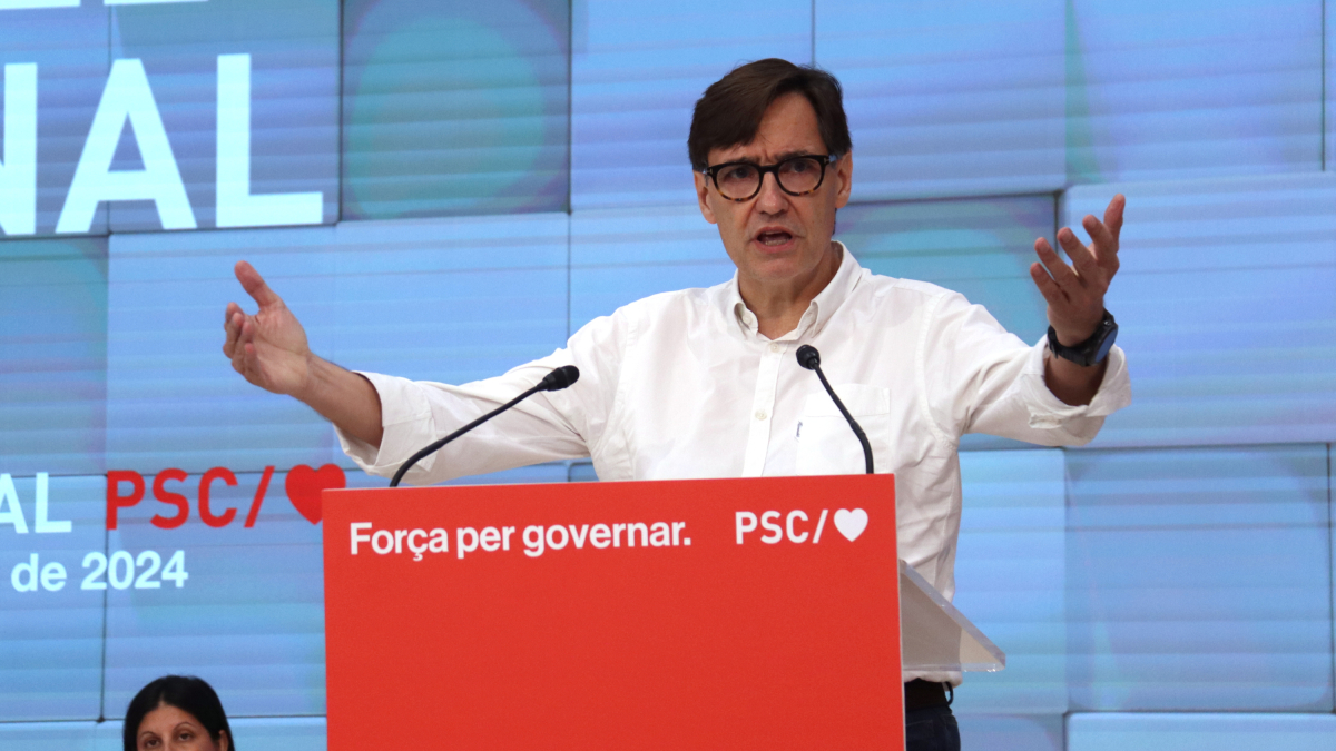 Imagen de Salvador Illa durante el acto de constitución del nuevo consejo nacional del PSC