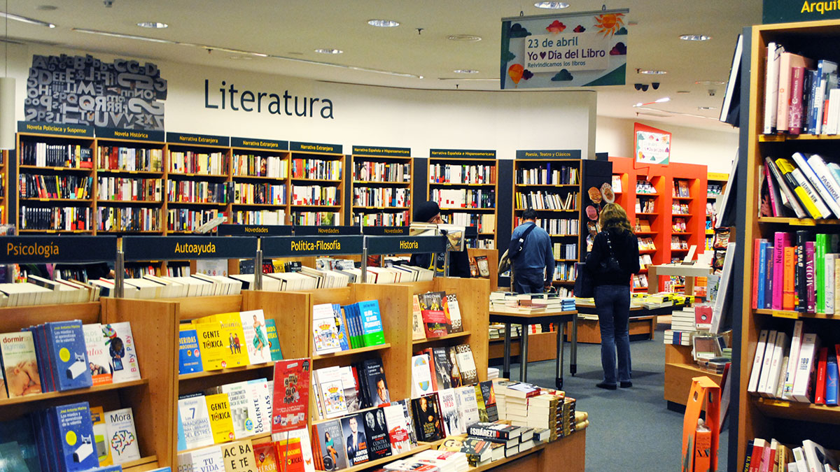 Imatge d'una botiga de Casa del Libro.