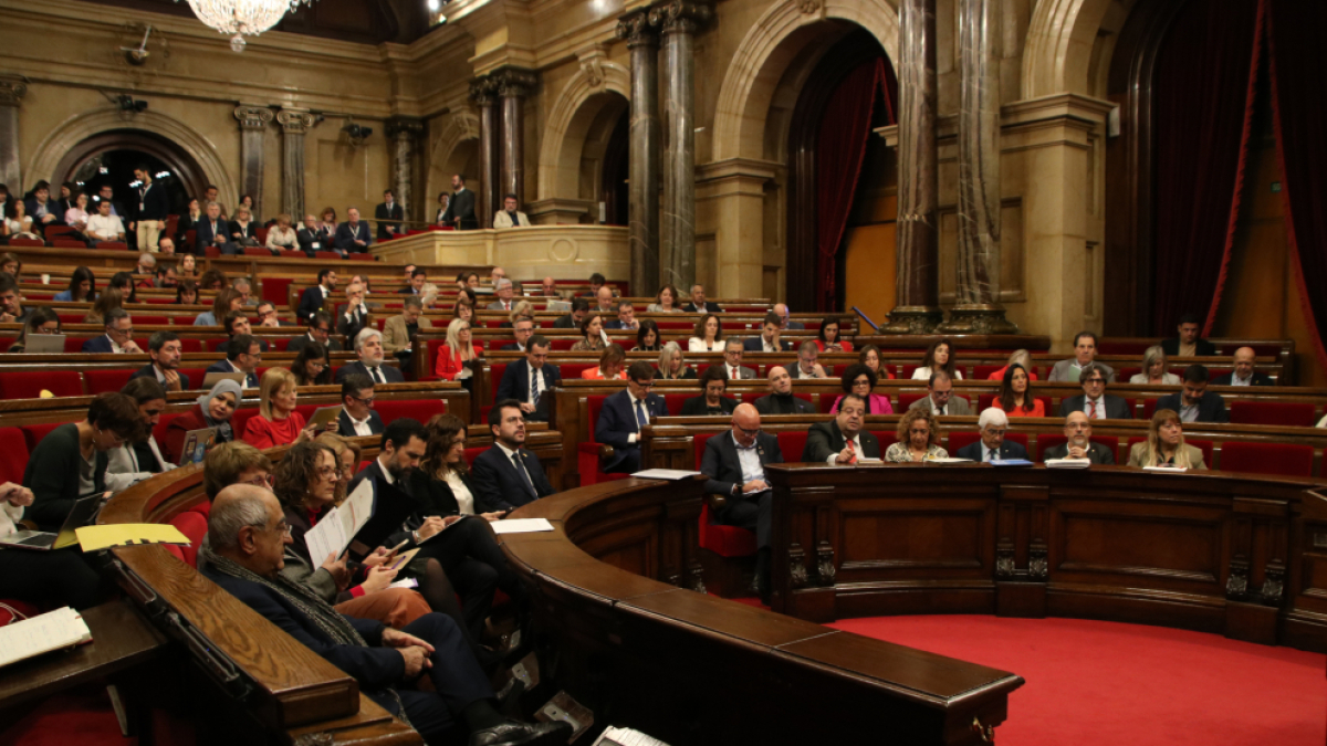 Imagen de un pleno del Parlamento.