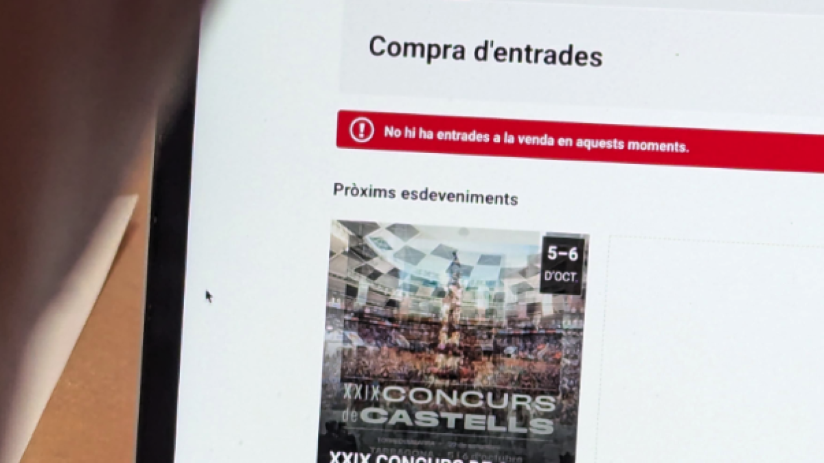 Un usuario intentando comprar las entradas del Concurso de Castillos.