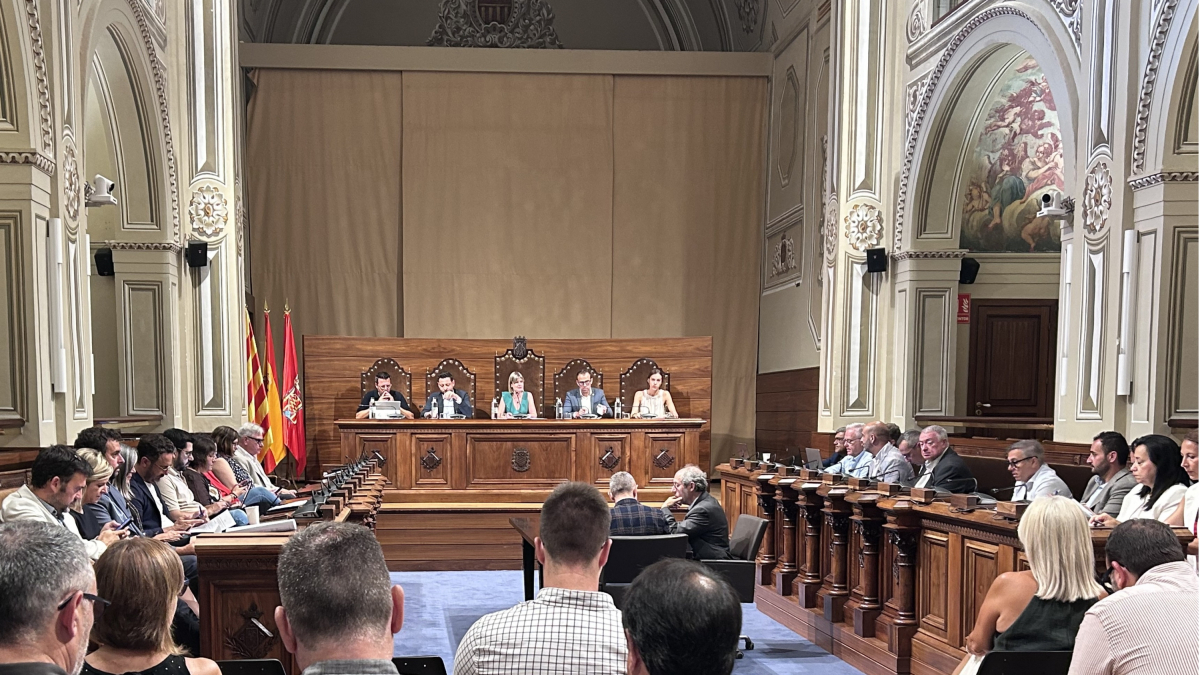 Imagen del pleno de la Diputació.