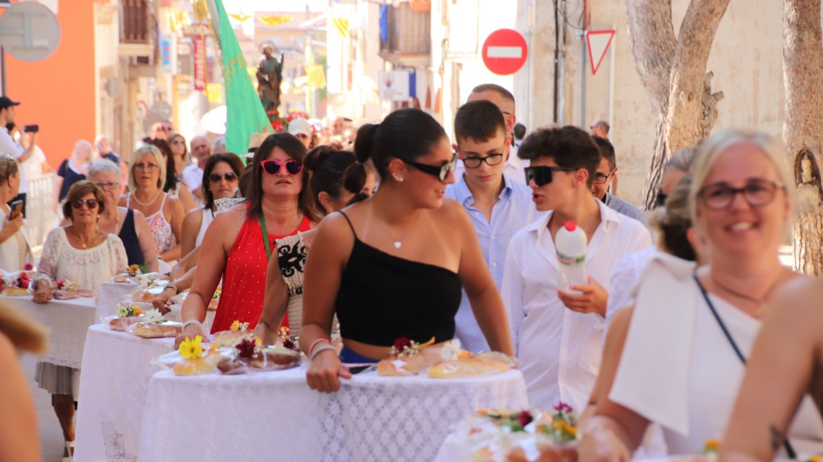 La procesión del Pa Beneït es uno de los actos centrales de la fiesta.