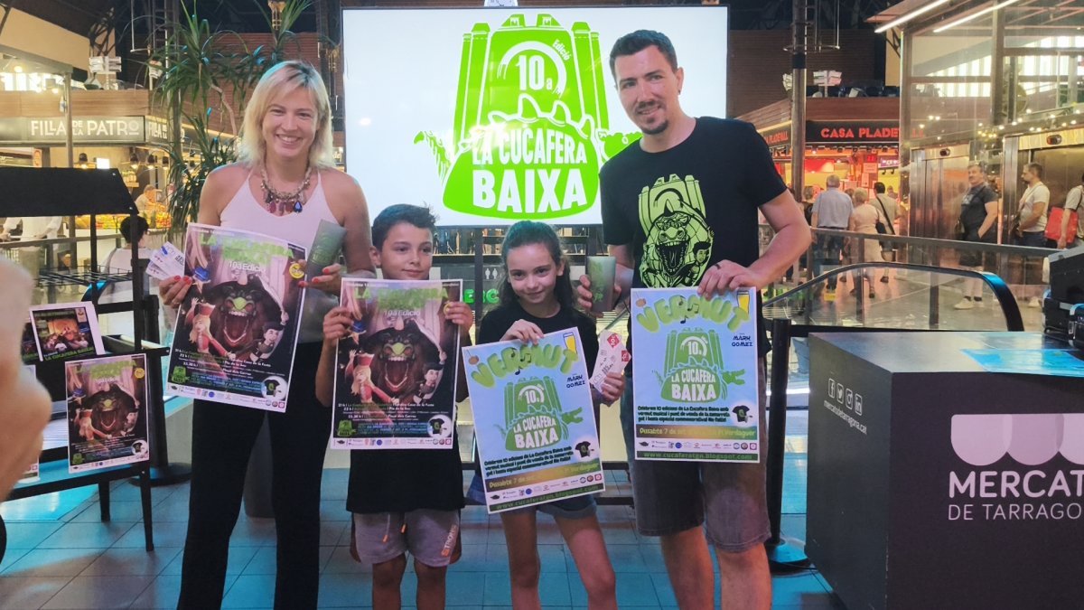 La Cucafera celebra les 10 edicions de la Cucafera Baixa.