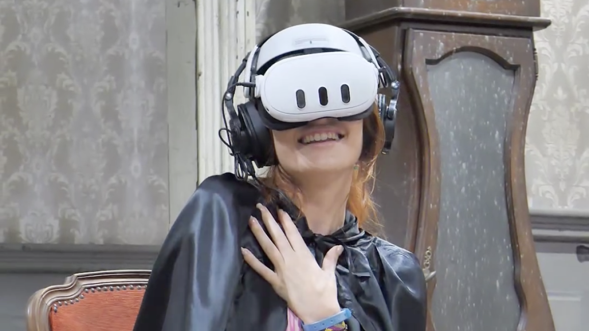 La influencer Cristinini en la nueva atracción de PortAventura World.