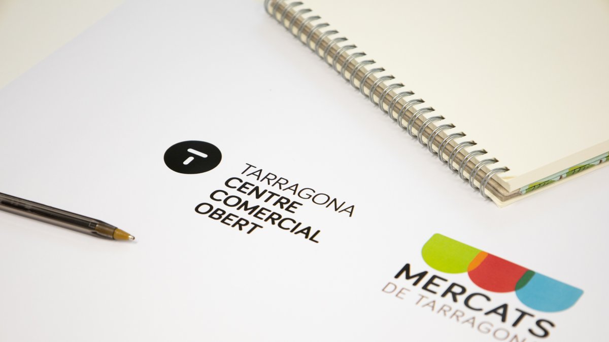 Imagen de una hoja con la marca de Tarragona Centre Comercial Obert