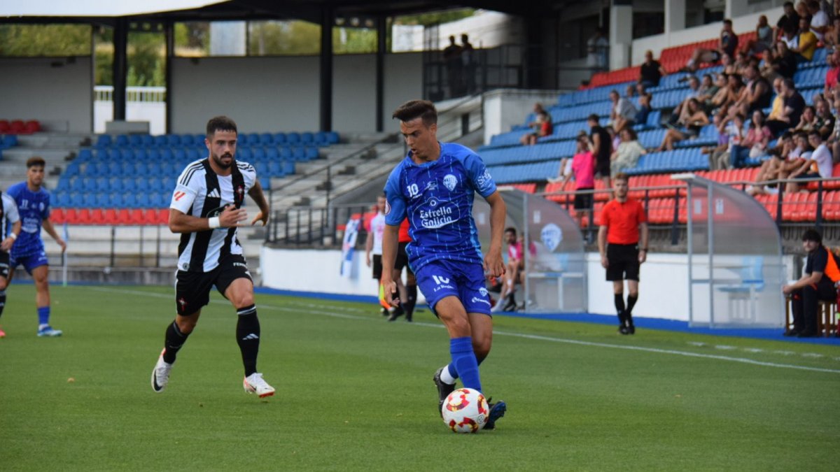 L’Ourense va sortir victoriós del duel davant del Racing de Ferrol, equip de Segona Divisió.