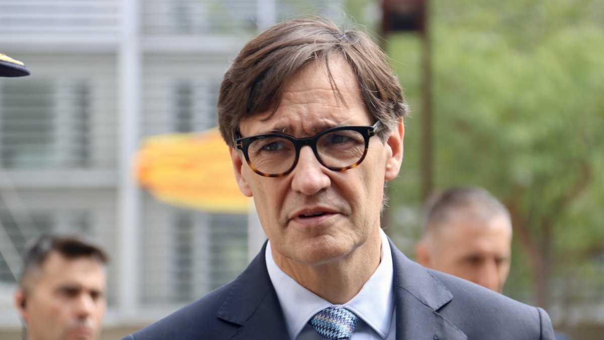 El presidente de la Generalitat, Salvador Illa, en el Complejo Central de Mossos