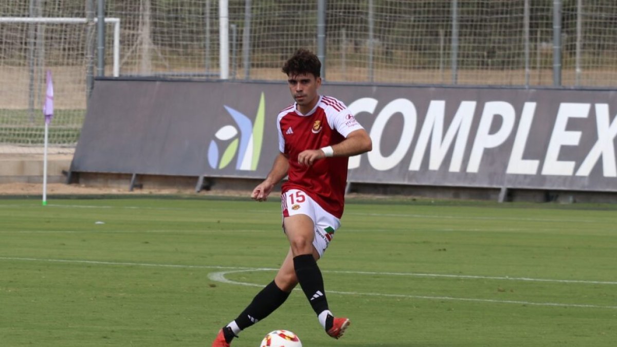 Imatge d'Iván De la Peña durant un partit de pretemporada.