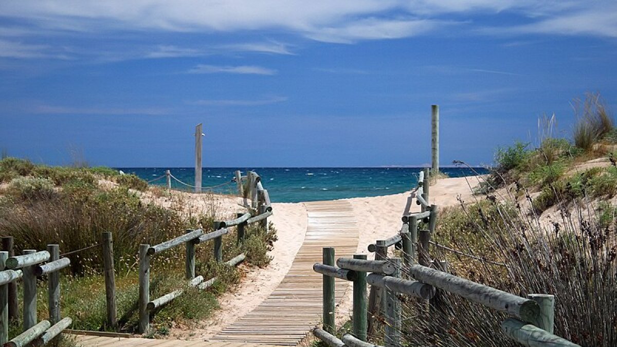 Imagen de la playa de los Muntanyans