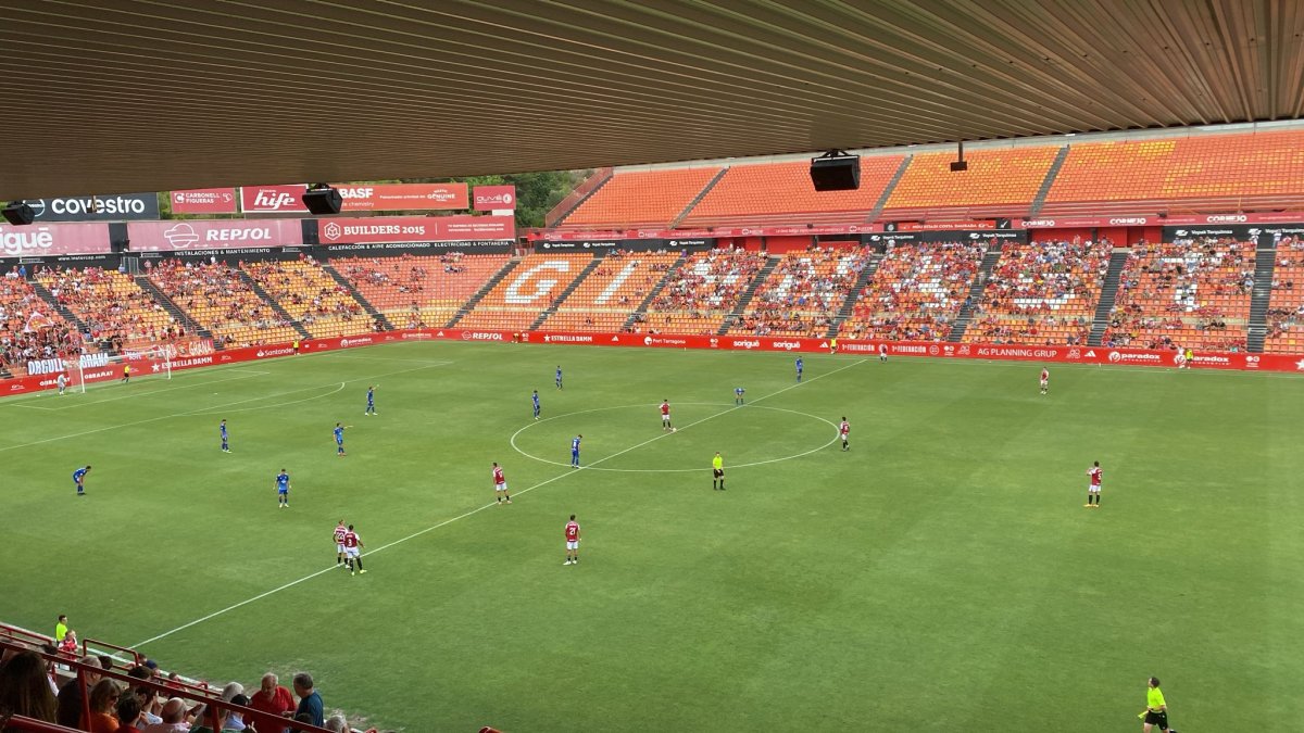 Imatge dels jugadors abans de l'inici del partit.