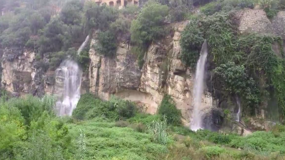 Imatge d'algunes cascades a La Riba caient cao al Francolí.