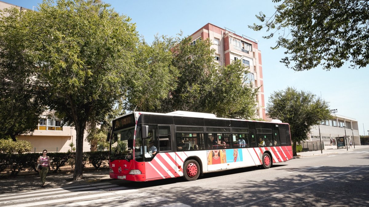 Casi 8.500 viajeros hicieron uso de la L-43 en los primeros seis meses de la nueva línea, entre enero y junio de este año.