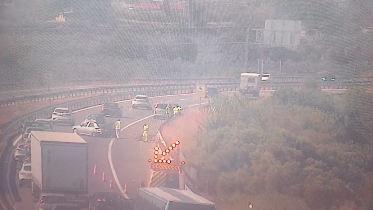 Imatge de l'accident a l'AP-7 a Vila-seca