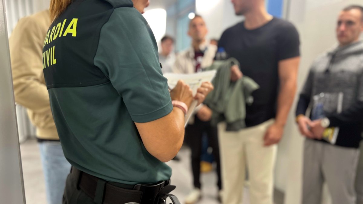 Aspirants en les oposicions per ingressar a la Guàrdia Civil