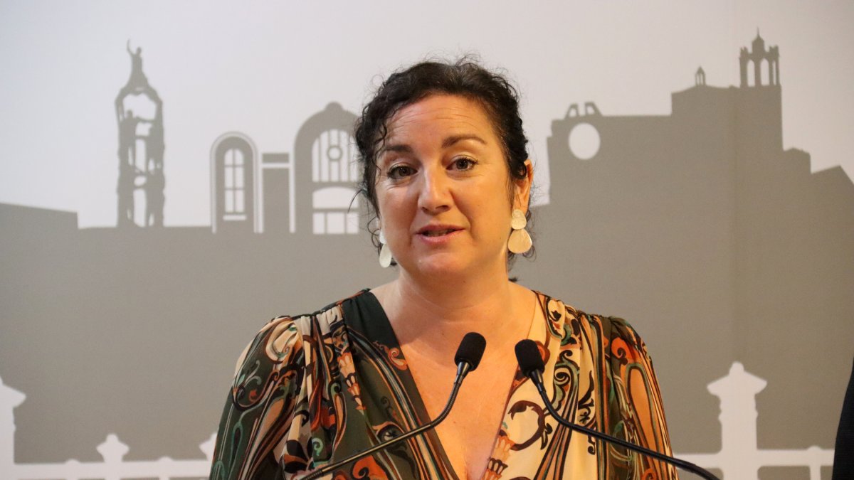 La consellera d'Economia, Alícia Romero, anunciant que el Fòrum Judicial de Tarragona es licitarà el març del 2025.