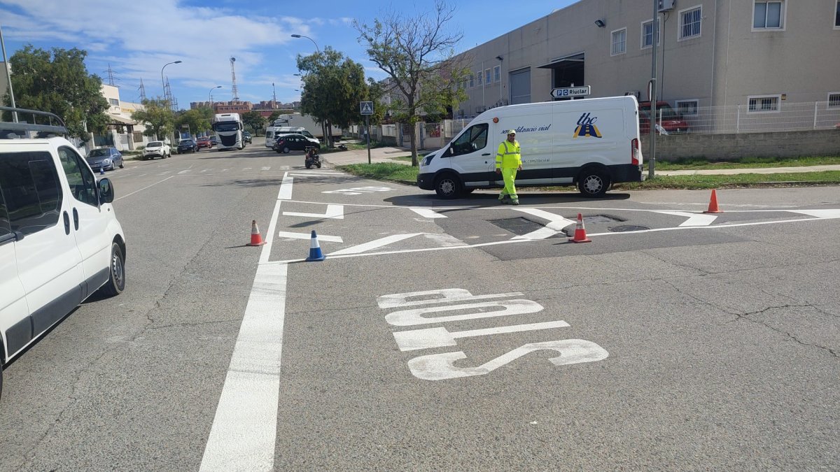 Trabajos que se están realizando en el polígono Riu Clar.