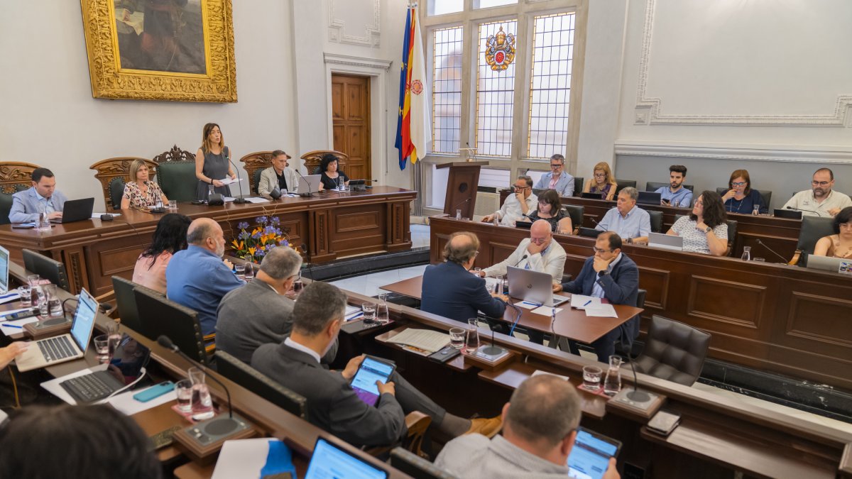 Imagen de archivo de una sesión plenaria en el Ayuntamiento de Reus.