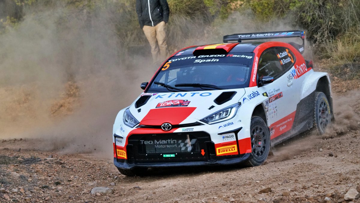 Imagen del Toyota GR Yaris Rally2 conducido por Alejandro Cachón.