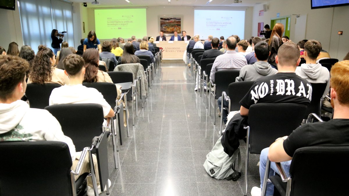 Jornada d'Economia de les Terres de l'Ebre al campus de la URV centrada en la Intel·ligència Artificial.