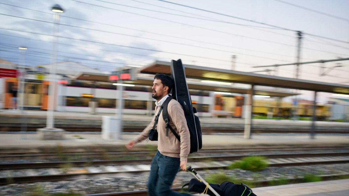 Imagen de archivo de un usuario corriendo en los andenes de Sant Vincenç de Calders