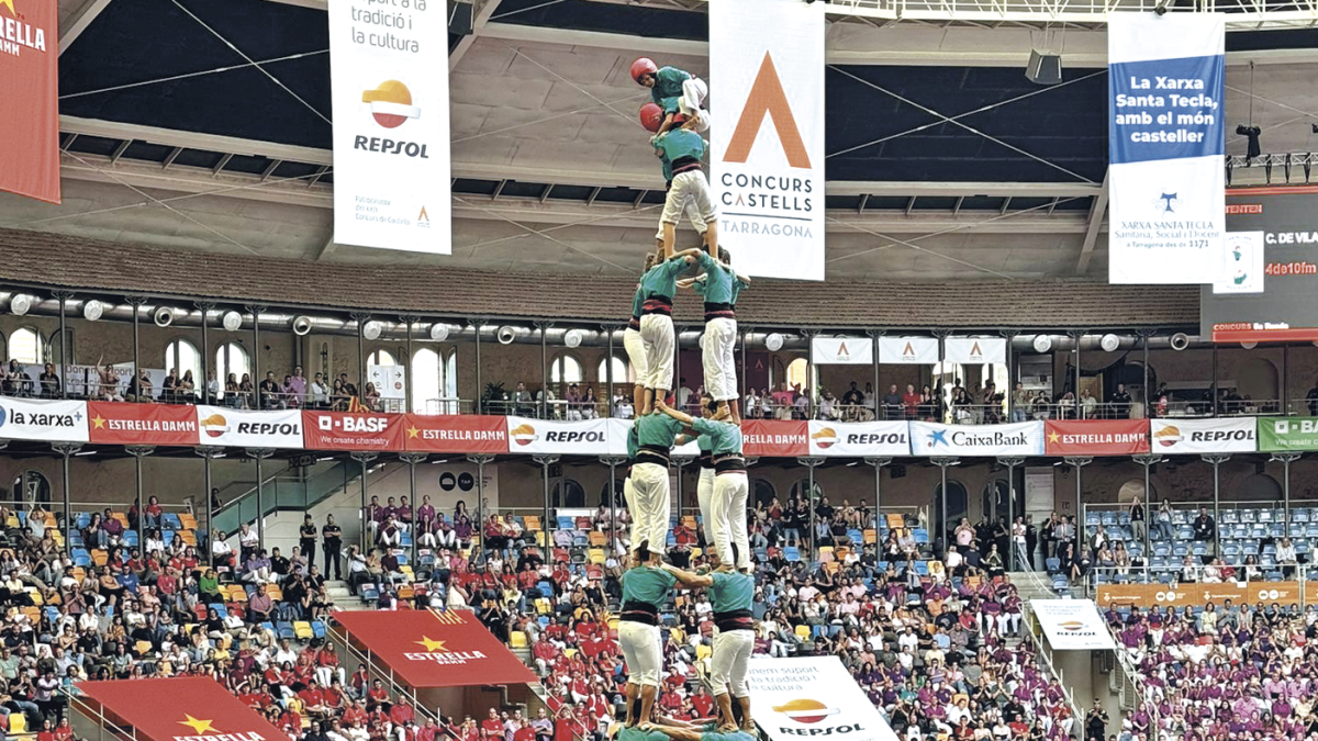 El gran objectiu dels Castellers de Vilafranca per Tots Sants és completar el 4de10fm que van carregar al Concurs.