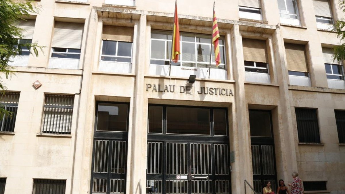 Edificio de la Audiencia de Tarragona, donde mañana se celebrará la vista