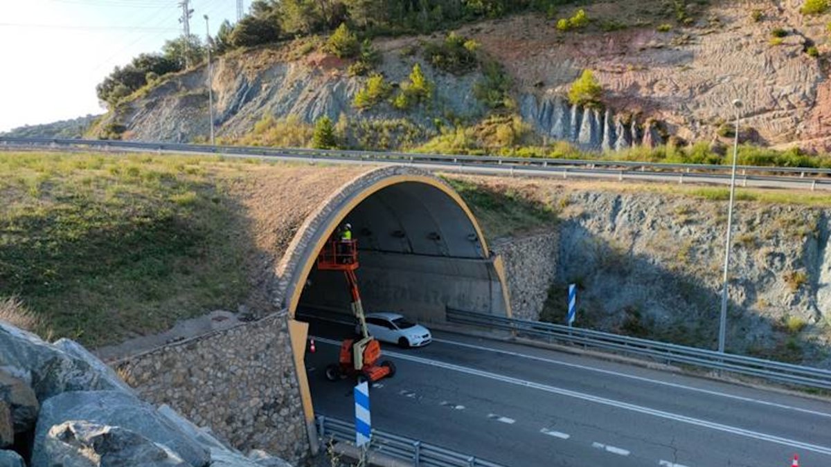 Treballs de manteniment preventiu al túnel de l'N-420.