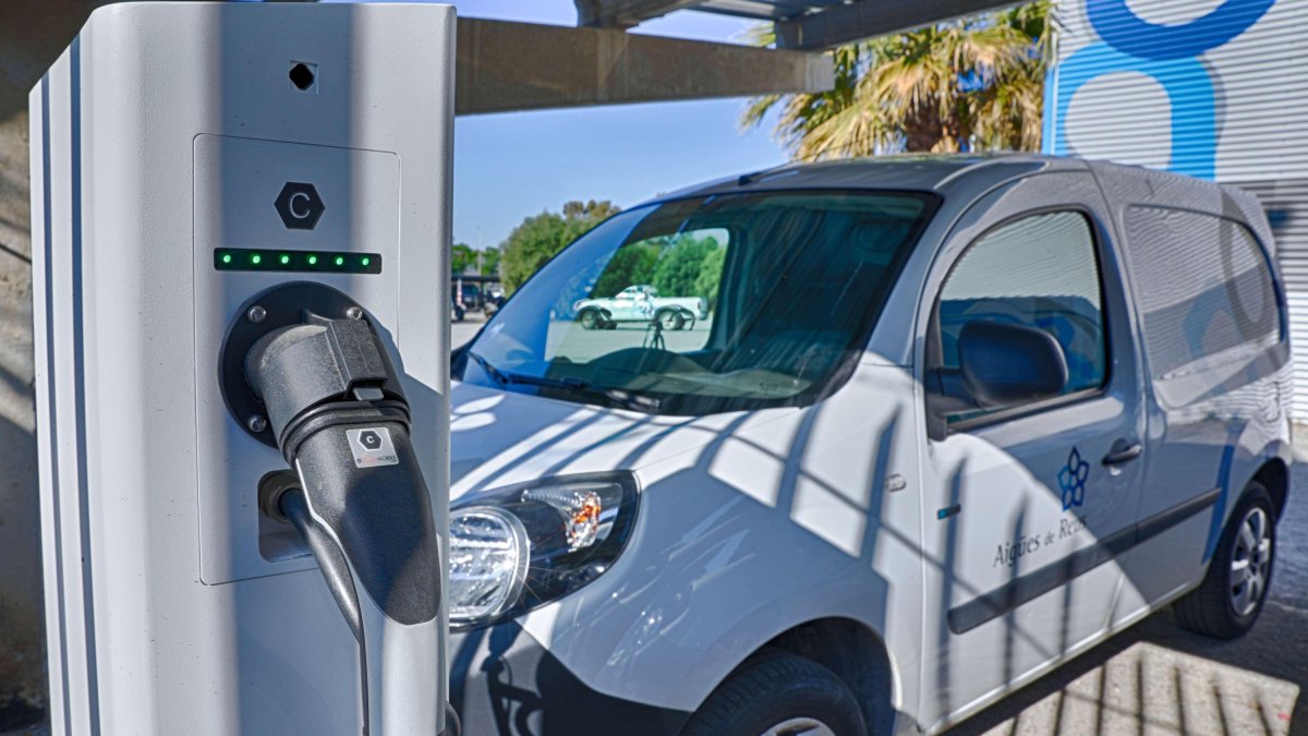 Vehículo eléctrico de Aigües de Reus.