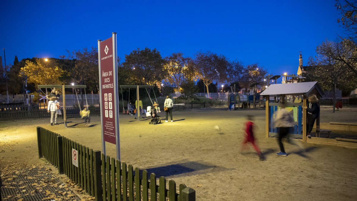 Àrea de jocs infantils del parc del trenet de Reus