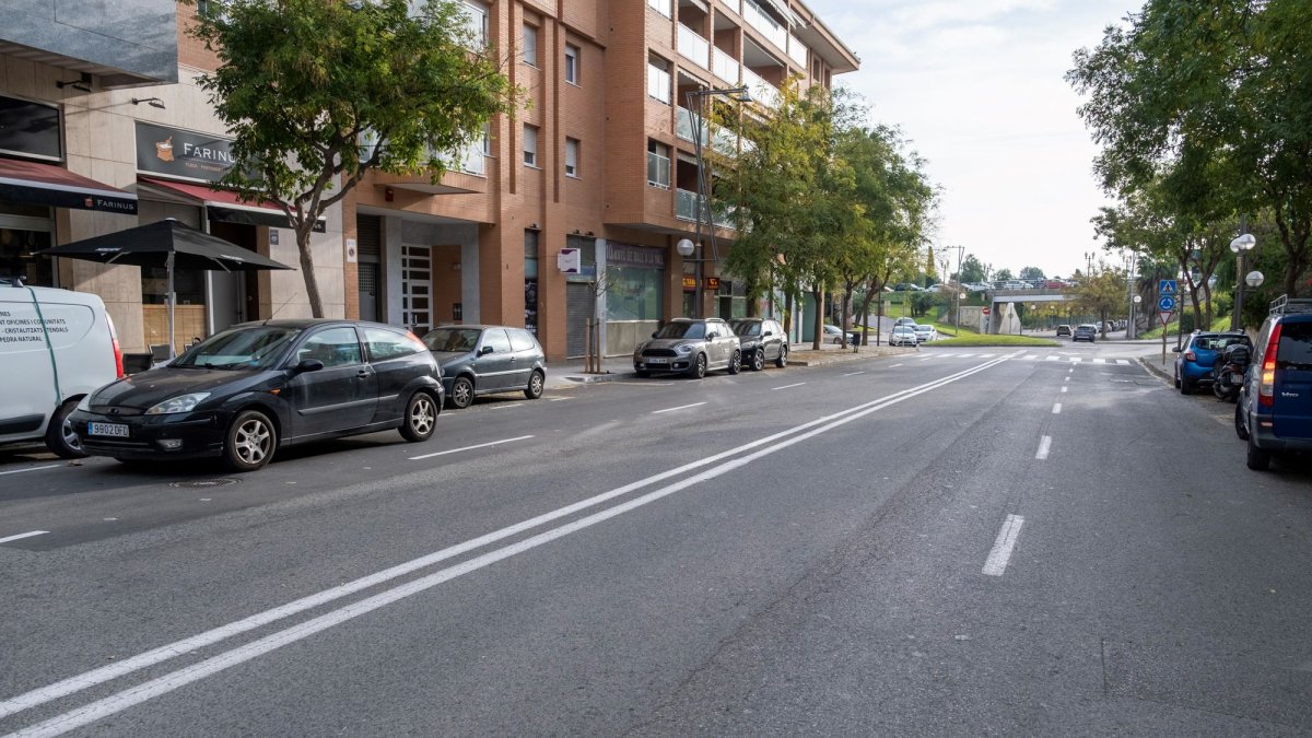 Imagen de la calle Joan Fuster reparada.