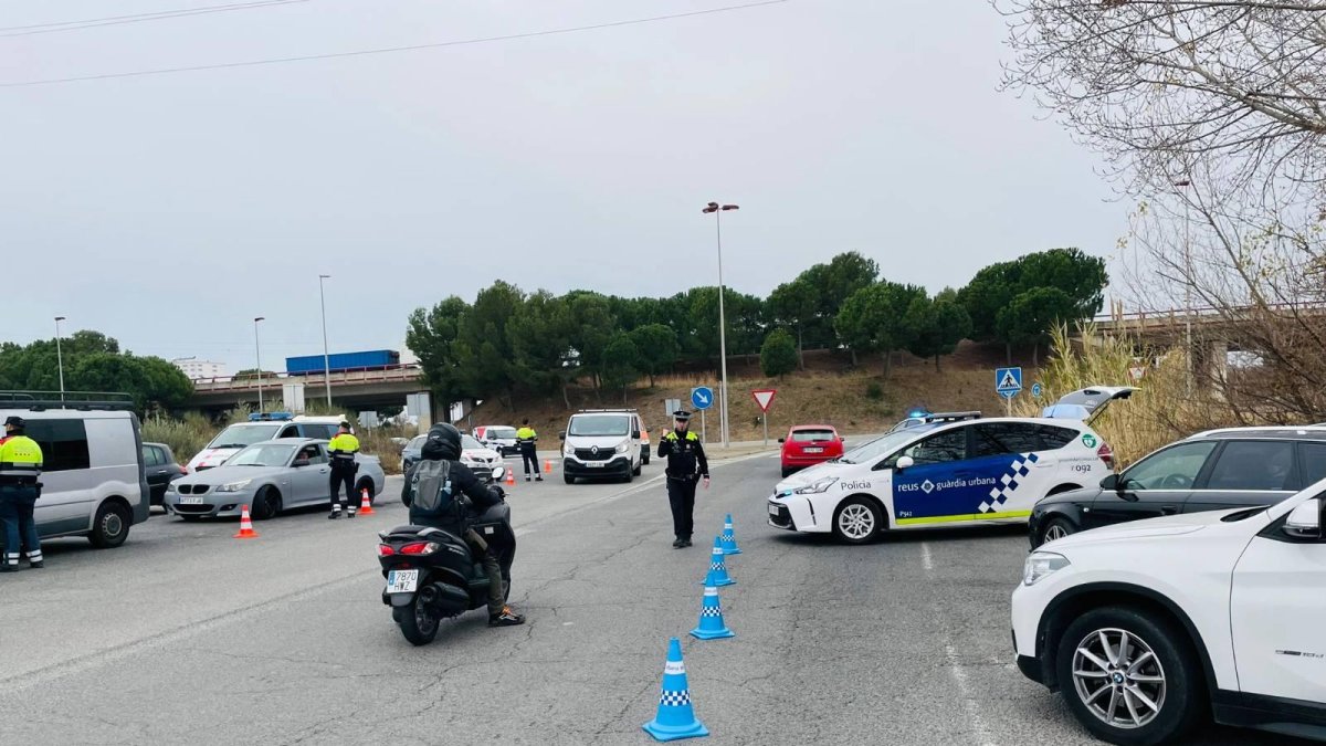 Imagen de un control policial en Reus.