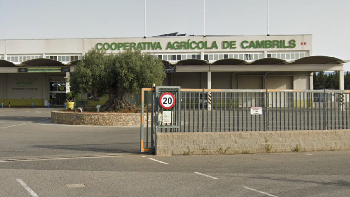 Exterior de la Cooperativa de Cambrils.