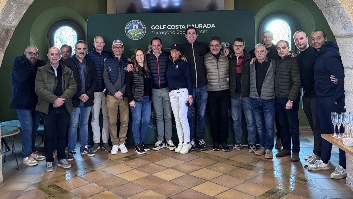 Imagen de los asistentes en el emorzar de Navidad de prensa del Golfo|Golf Costa Daurada